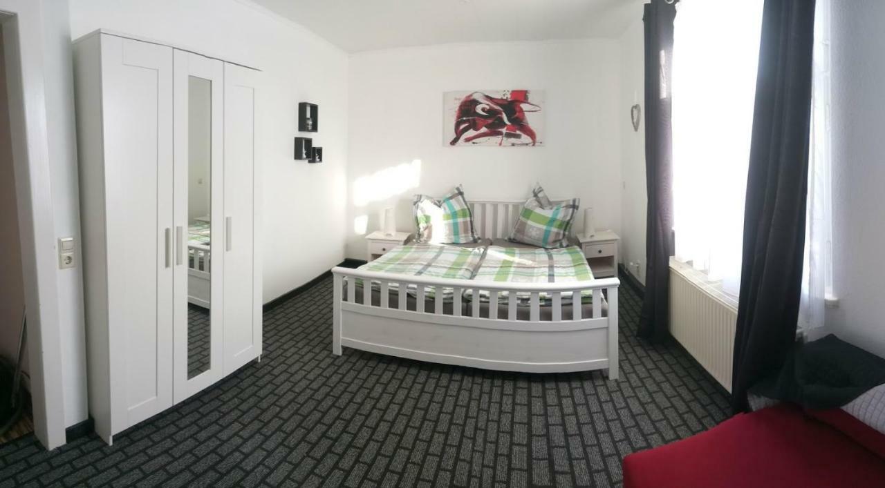 Ferienwohnung Charlett Дрезден Экстерьер фото